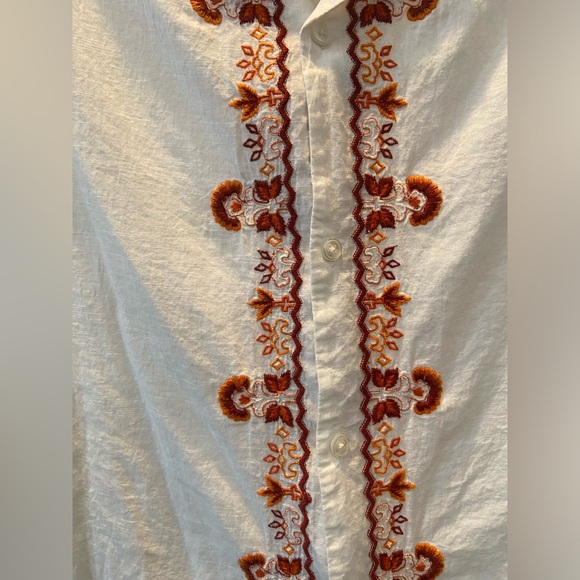 Men’s white button down with stitch detail - Picture 3 of 4